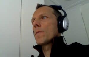 Ungünstige Kameraposition in Videokonferenzen verhindert Blickkontakt